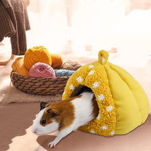 將圖片載入圖庫檢視器 HOMEYA Guinea Pig Bed, Hamster Hideout Small Animal Cage Accessories Supplies, Semi-enclosed Winter Christmas Large Pumpkin Nest with Removable Mat for Rat Hedgehog Sugar Glider and Chinchilla-Yellow